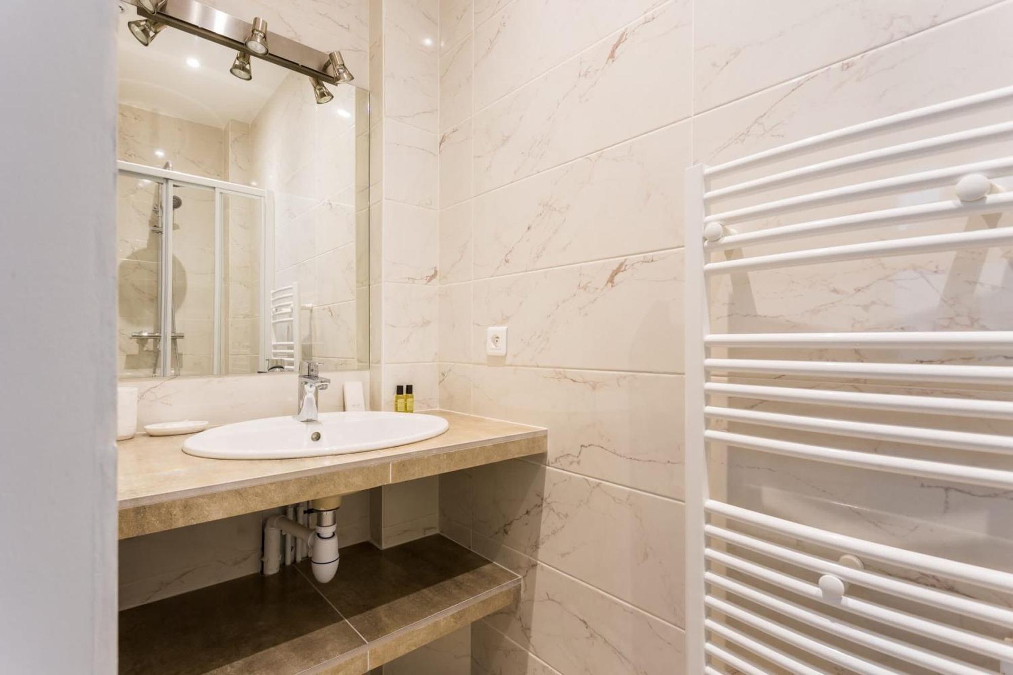 Amazing - 2br6p - Bastille